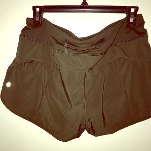 Lululemon Speed Up Short , DKOV